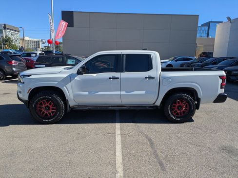 Used 2022 Nissan Frontier S AWD/4WD image 9