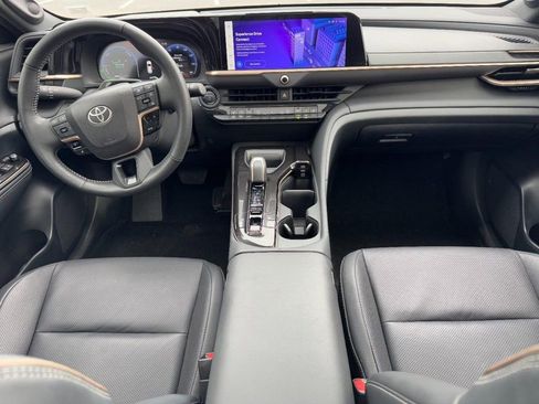 Certified 2025 Toyota Crown Signia w/ Advanced Technology Package image 14