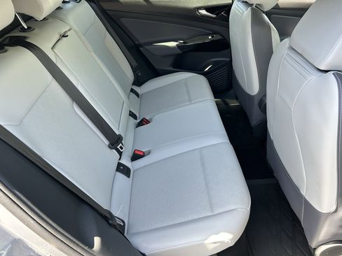 Used 2022 Volkswagen ID.4 Pro S RWD image 11
