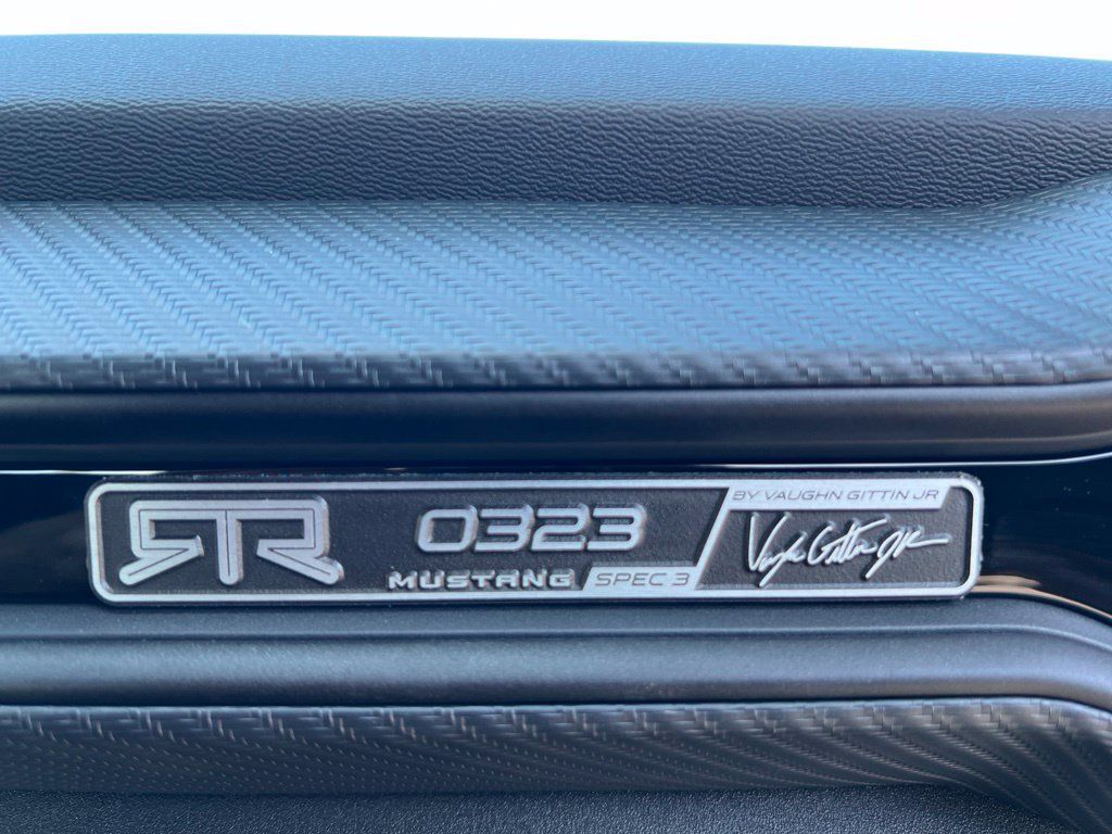 Used 2025 Ford Mustang GT w/ GT Performance Package RWD image 7