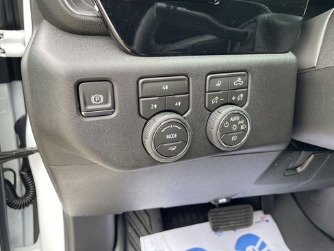 New 2026 Chevrolet Silverado 2500 LT image 21