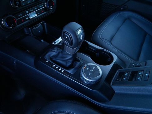 Used 2025 Ford Bronco Big Bend image 24