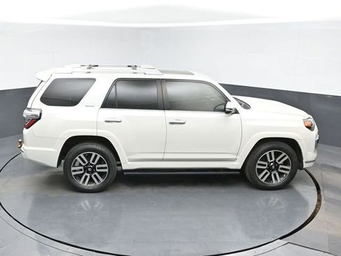 Used 2018 Toyota 4Runner Limited AWD/4WD image 43