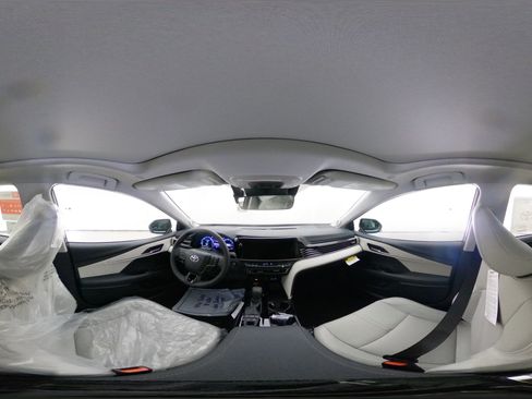 New 2026 Toyota Camry XLE image 33