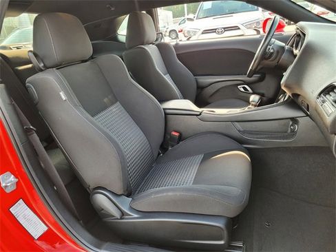 Used 2022 Dodge Challenger GT image 15