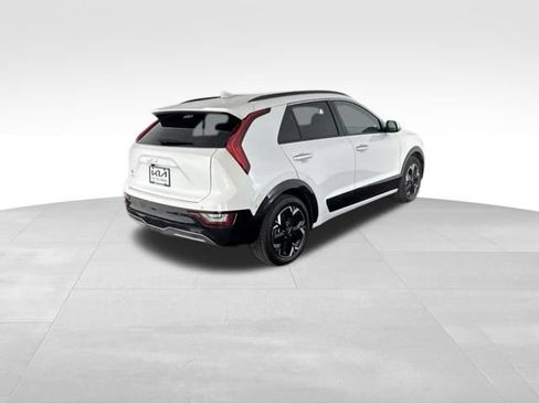 Certified 2023 Kia Niro Wave FWD image 7