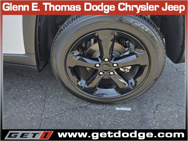 Used 2023 Jeep Grand Cherokee Limited w/ Black Appearance Package RWD image 37