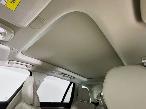 New 2026 Volvo XC90 T8 Ultra w/ Protection Package Premier AWD/4WD image 23