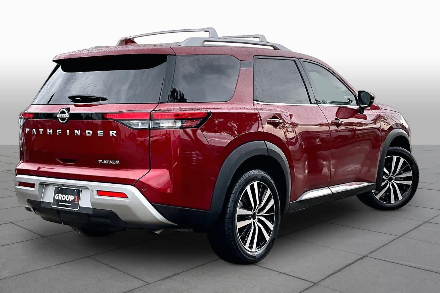 Certified 2023 Nissan Pathfinder Platinum FWD image 13