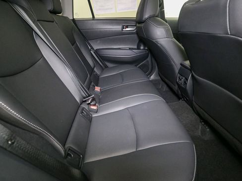Used 2023 Toyota Corolla Cross XLE w/ Convenience Package AWD/4WD image 22