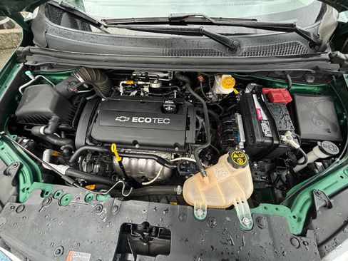 Used 2018 Chevrolet Sonic LT w/ Convenience Package image 29