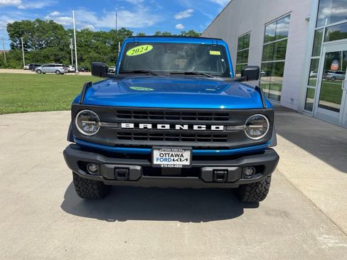Certified 2024 Ford Bronco Black Diamond AWD/4WD image 3