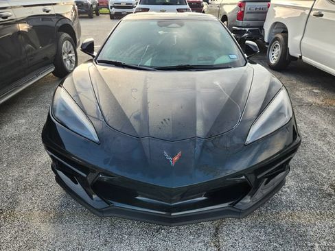 Used 2024 Chevrolet Corvette Stingray Premium Cpe w/ Z51 Performance Package RWD image 2