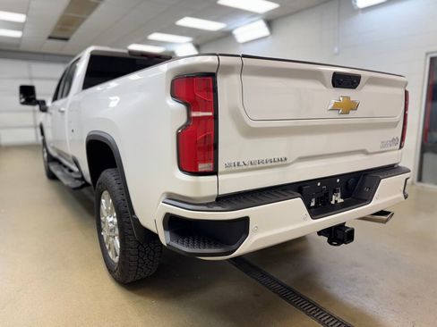 New 2025 Chevrolet Silverado 3500 High Country w/ Technology Package image 8