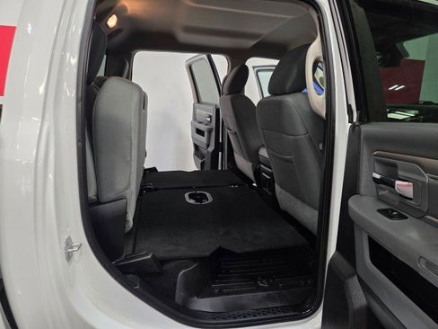 Used 2016 RAM 3500 Big Horn image 76