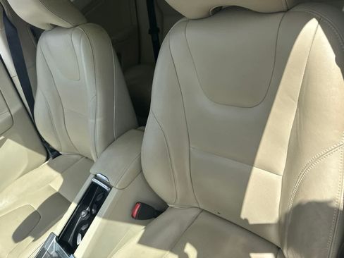 Used 2016 Volvo XC60 T6 AWD/4WD image 15