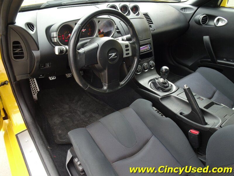 Used 2005 Nissan 350Z Enthusiast RWD image 10