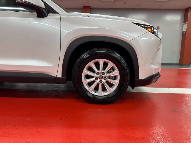 Certified 2025 Toyota Grand Highlander FWD image 31