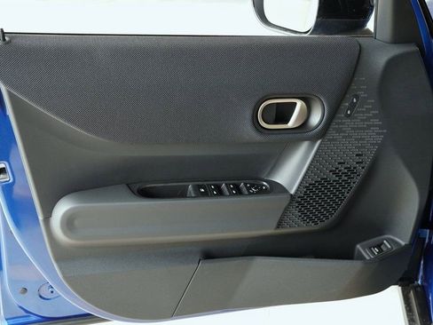 New 2025 MINI Cooper 4-Door Hardtop image 9