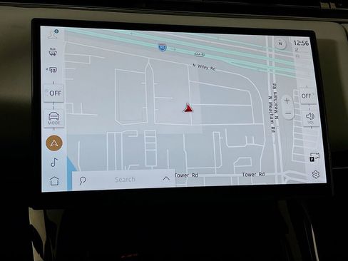 Used 2024 Land Rover Range Rover Sport Dynamic SE image 13