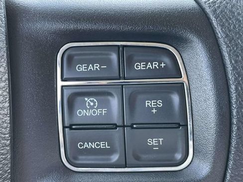 Used 2019 RAM 1500 Classic SLT AWD/4WD image 20