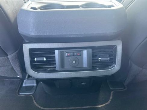 Used 2023 Ford F250 Platinum AWD/4WD image 34