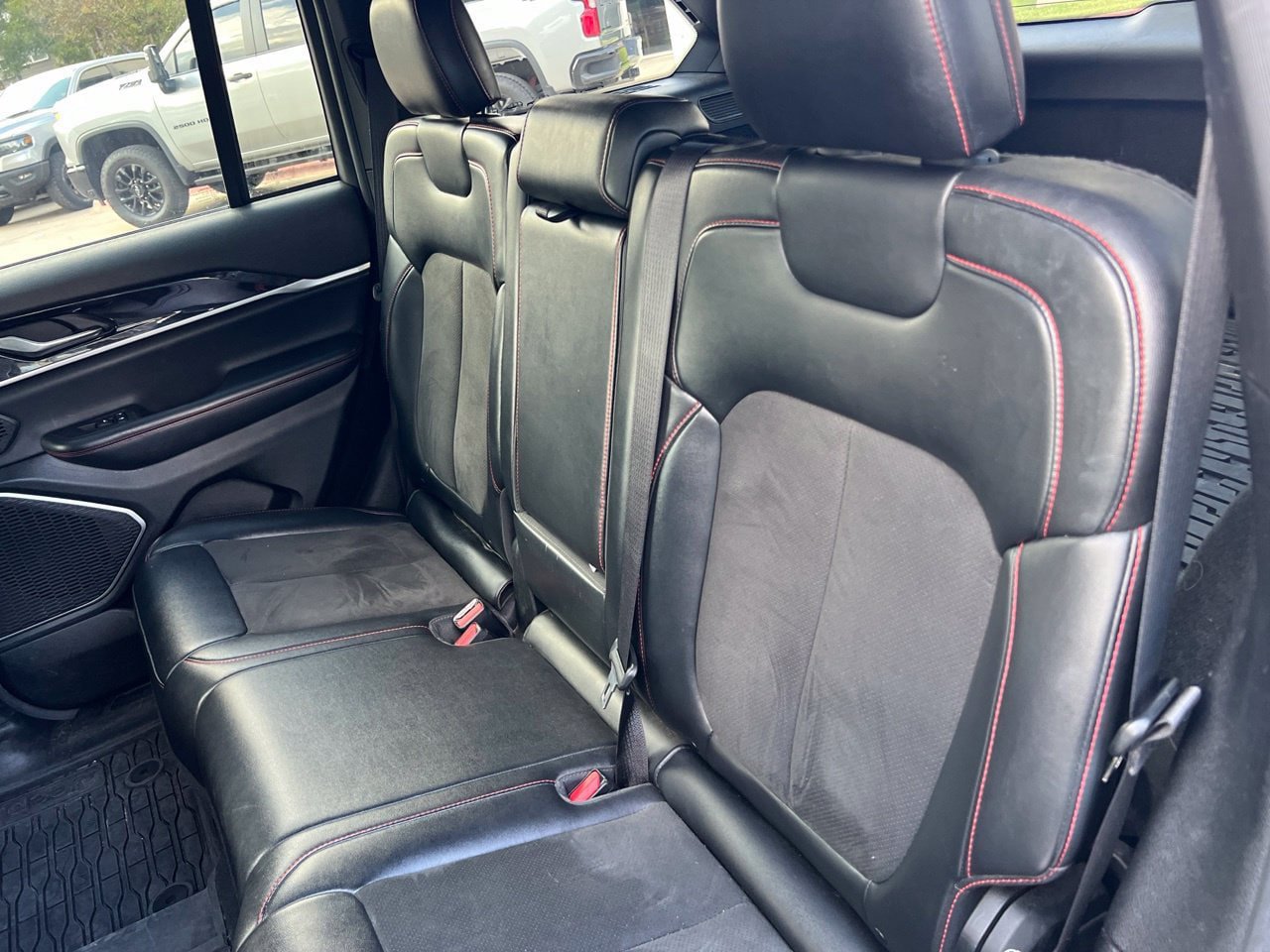 Used 2022 Jeep Grand Cherokee Trailhawk AWD/4WD image 23