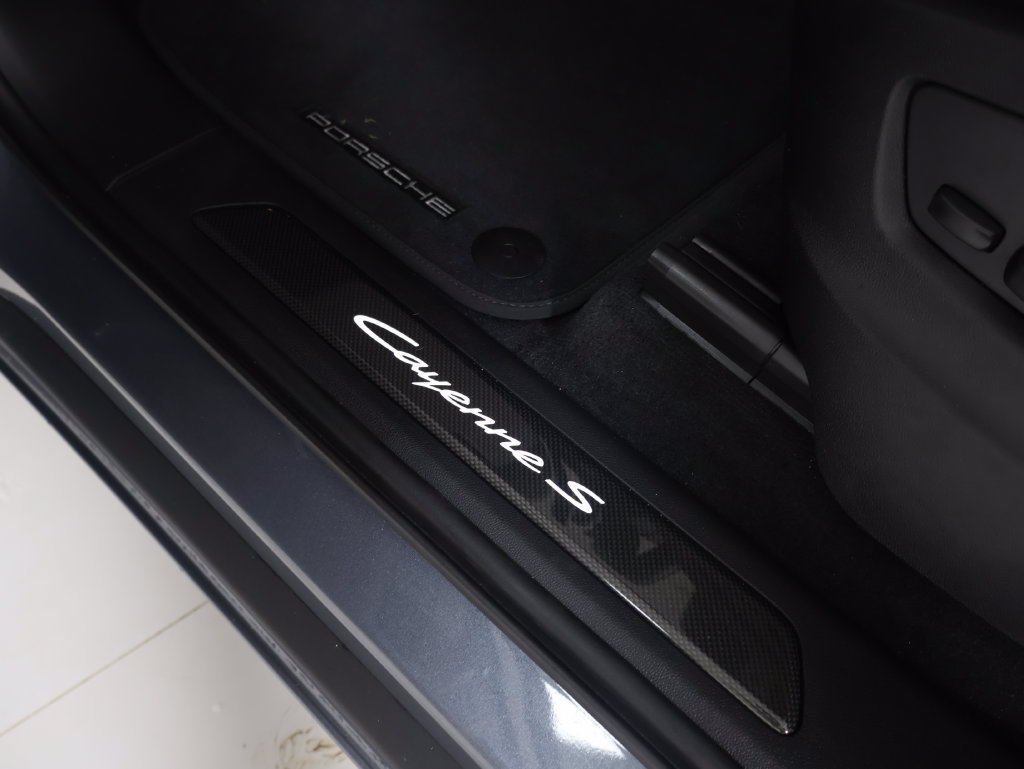 Certified 2026 Porsche Cayenne S AWD/4WD image 24