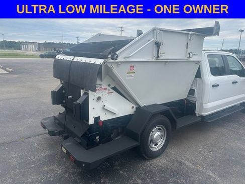 Used 2023 Ford F250 XL RWD image 3