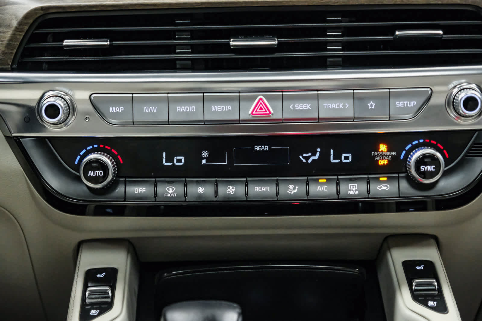 Used 2020 Kia Telluride EX w/ EX Premium Package FWD image 14