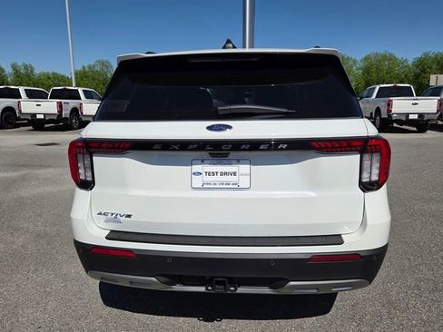 New 2026 Ford Explorer Active image 46