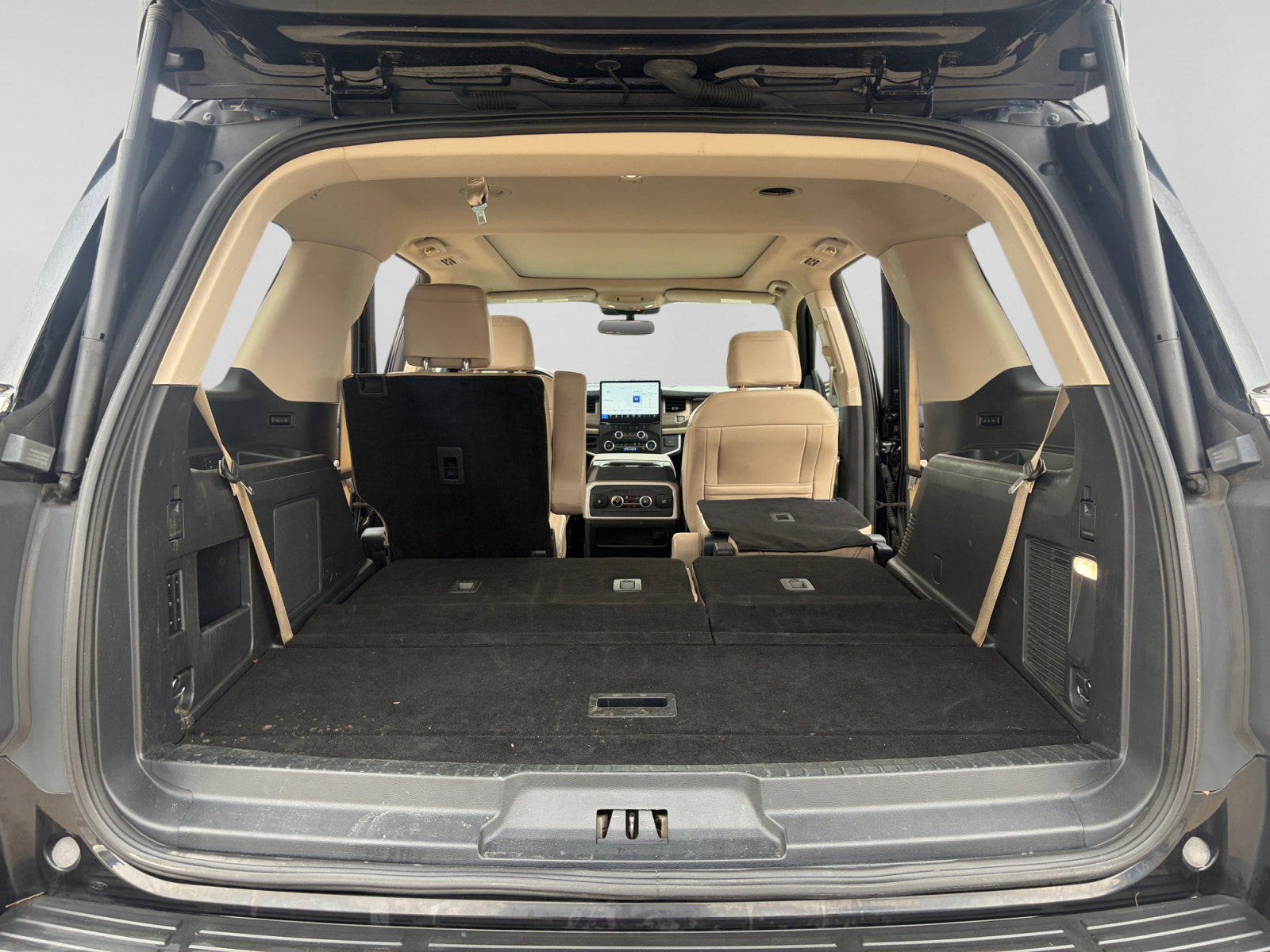 Used 2024 Ford Expedition Limited AWD/4WD image 13