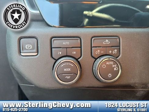 Used 2023 Chevrolet Silverado 1500 LT AWD/4WD image 15