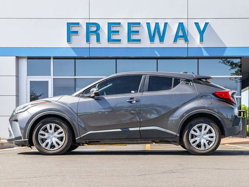 Used 2021 Toyota C-HR LE image 2