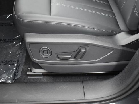 New 2026 Audi Q5 Premium w/ Convenience Package AWD/4WD image 7