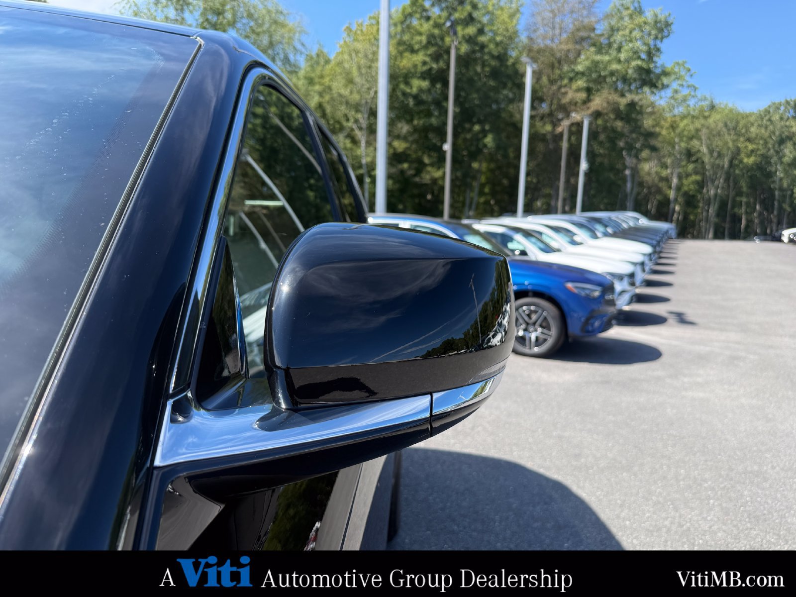 Used 2023 Jeep Grand Cherokee Limited AWD/4WD image 11