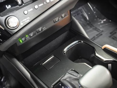 Certified 2023 Lexus ES 350 w/ Premium Package FWD image 17
