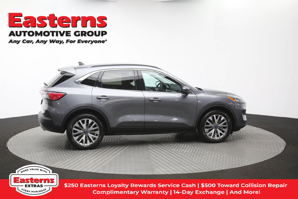 Used 2021 Ford Escape Titanium AWD/4WD image 46
