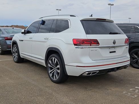 Used 2022 Volkswagen Atlas SEL Premium AWD/4WD image 2