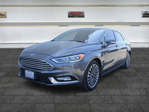 Used 2018 Ford Fusion Titanium image 3