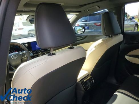Used 2024 Lexus NX 250 FWD w/ Cold Area Package image 13