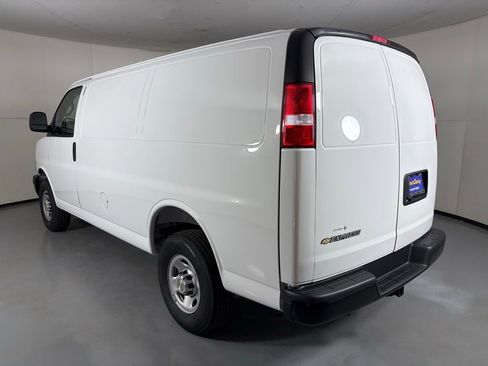 New 2026 Chevrolet Express 2500 w/ Driver Convenience Package RWD image 5