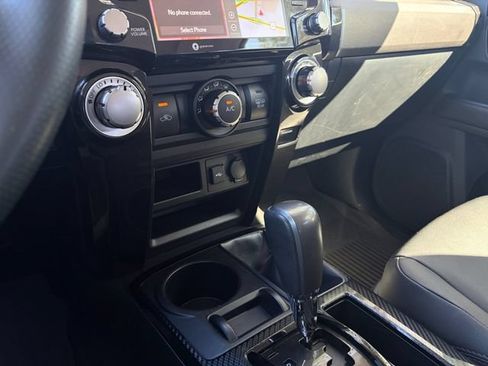 Used 2021 Toyota 4Runner Venture w/ Moonroof Package AWD/4WD image 12