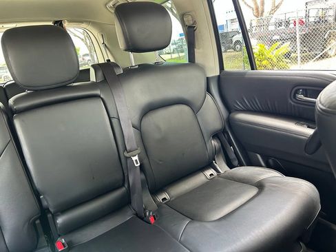 Used 2022 Nissan Armada SL AWD/4WD image 14