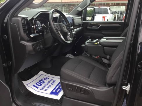 Used 2025 Chevrolet Silverado 2500 LT w/ Trail Boss Package AWD/4WD image 26