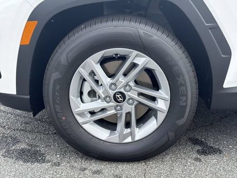 New 2026 Hyundai Tucson SE w/ Tow & Go Package FWD image 13