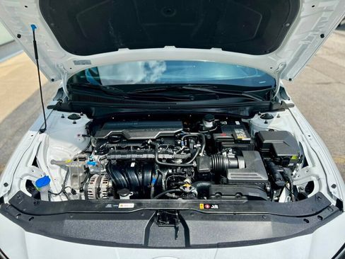 Used 2025 Hyundai Elantra Sport w/ Cargo Package FWD image 11