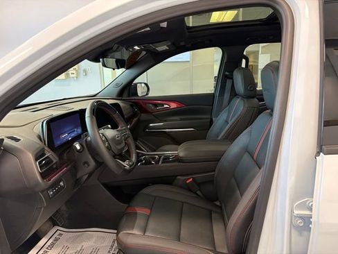 Used 2026 Chevrolet Traverse RS AWD/4WD image 15