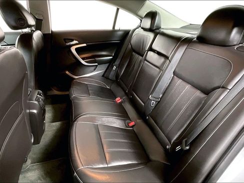 Used 2017 Buick Regal Sport Touring image 24