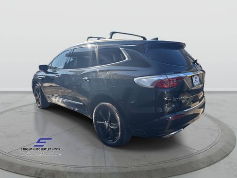 Used 2024 Buick Enclave Essence w/ Experience Buick Package image 4